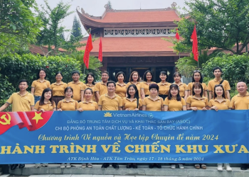 Những dòng cảm xúc khó quên trong buổi sinh hoạt về nguồn của liên chi bộ thuộc Đảng bộ Trung tâm Dịch vụ và Khai thác sân bay (ASOC).