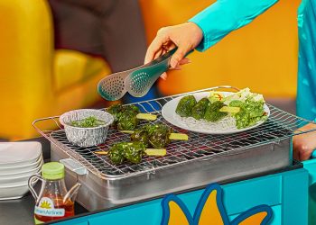 Chả bò lá lốt – Hương vị Việt giữa ngàn mây