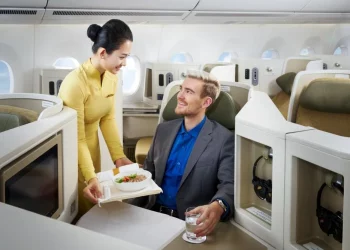 [Vạn Dặm Nâng Niu] Hiệu quả “thần tốc” của nhân viên quầy thất lạc hành lý chinh phục vị khách nước ngoài