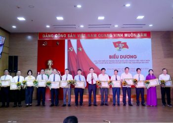 Hội nghị sơ kết thực hiện Kết luận số 01-KL/TW và Lễ trao Giải Búa liềm vàng Khối DNTW năm 2023