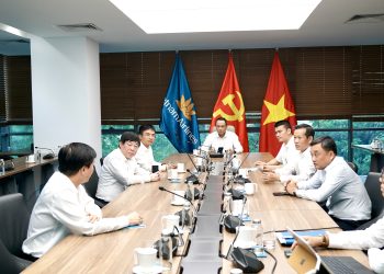 Không khí tại buổi làm việc của Hội đồng chấm giải thưởng ” Những cánh sen Vàng”