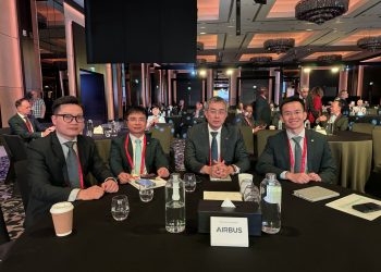 Chủ tịch HĐQT Đặng Ngọc Hòa cùng đoàn công tác làm việc tại UAE