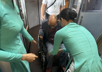 [Vạn Dặm Nâng Niu] “Ba má tôi đã được hỗ trợ đi lại và được chăm sóc tuyệt vời”