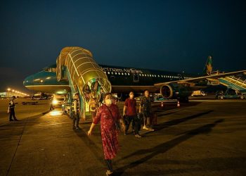 TP HCM khuyến khích du khách bay đêm