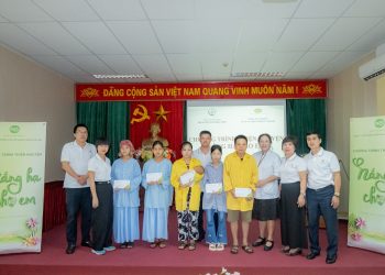 “Nắng hạ cho em” – Những tia nắng yêu thương NCS gửi trao cho mầm non Bắc Kạn