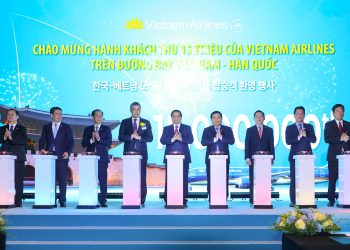 Vietnam Airlines tổ chức Lễ kỷ niệm 30 năm đường bay và chào mừng hành khách thứ 15 triệu giữa Việt Nam – Hàn Quốc