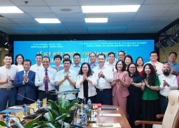 Vietnam Airlines và Báo Đại biểu Nhân dân ký kết thỏa thuận hợp tác