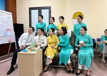 Buổi học đầy thú vị của nữ tiếp viên hàng không về nâng tầm dịch vụ