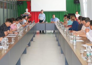 Vietnam Airlines và Huế hợp tác phát động khách du lịch sử dụng sản phẩm bay đêm