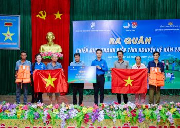 Tuổi trẻ TCT hàng không Việt Nam ra quân chiến dịch thanh niên tình nguyện hè