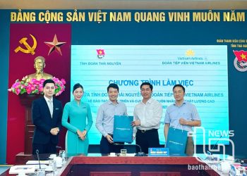 Lần đầu tiên Vietnam Airlines tổ chức chương trình hướng nghiệp, đào tạo tại tỉnh Thái Nguyên