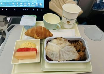 [Vạn Dặm Nâng Niu]  “Trải nghiệm hạng phổ thông đặc biệt của Vietnam Airlines để lại cho tôi ấn tượng tuyệt vời”