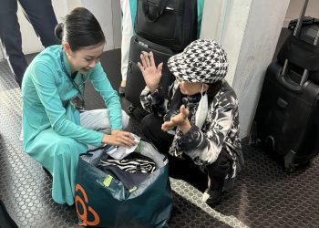 [Vạn Dặm Nâng Niu] Hãng bay của người Việt giữa sân bay Frankfurt