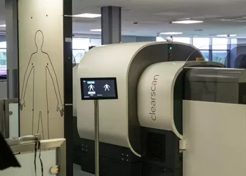 Sân bay quốc tế Leeds Bradford nâng tầm trải nghiệm hành khách bằng công nghệ soi chiếu an ninh mới