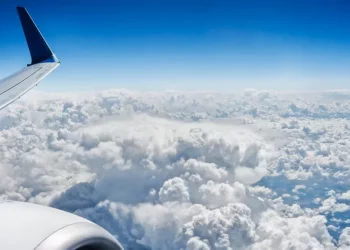 Xanh hóa hàng không gặp thách thức và những chuyển động ở Việt Nam