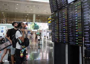 Tiền bồi thường của các hãng hàng không tăng tới 200% do sự cố CNTT toàn cầu