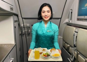 Vietnam Airlines hướng tới tương lai xanh với các giải pháp F&B bền vững
