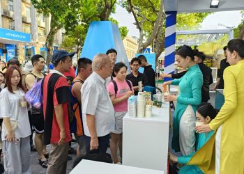 Vietnam Airlines Festa Hà Nội tạo không khí lễ hội đặc sắc giữa lòng Thủ đô
