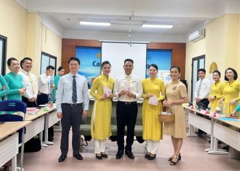 [Vạn dặm nâng niu] Vần thơ từ những tầng mây