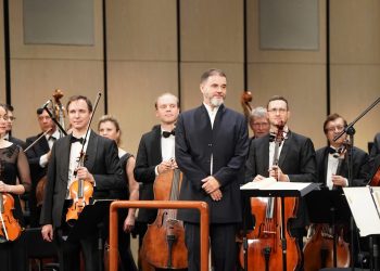 [VNA What] Nhạc trưởng César Álvarez: VNA mang đến cho tôi cảm nhận rất khác biệt