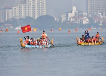 Hơn 800 “tay chèo” tranh tài tại Giải Bơi chải thuyền rồng Hà Nội mở rộng năm 2024
