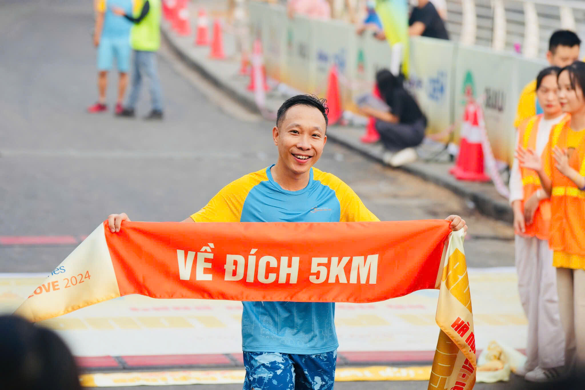 Giải Run For Love 2024 là kỷ niệm đáng nhớ của anh Quân, bởi có thêm gia đình là những người bạn đồng hành.