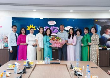 Không khí rộn ràng kỷ niệm ngày nhà giáo Việt Nam của Đoàn Tiếp Viên