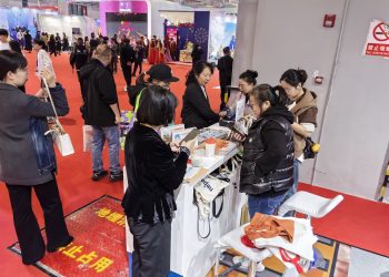 Vietnam Airlines tham dự Hội chợ Du lịch Quốc tế Trung Quốc 2024