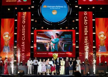 “Vạn Dặm Nâng Niu”, chiến dịch quảng cáo của Vietnam Airlines giành 2 giải lớn tại Vạn Xuân Awards 2024