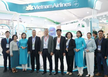 Vietnam Airlines tham dự Triển lãm Quốc phòng 2024