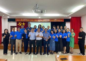 Khóa học “Ứng dụng trí tuệ nhân tạo trong công việc” tại Trung tâm huấn luyện bay