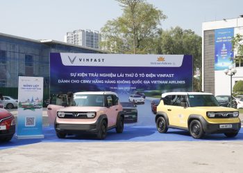 [VNA What] VNAer hào hứng tham gia trải nghiệm lái thử xe VinFast