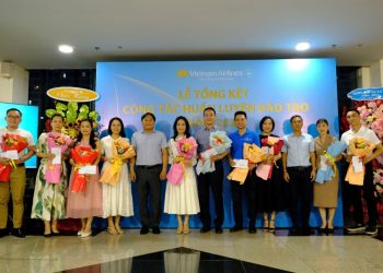 FTC tổ chức Lễ tổng kết công tác đào tạo và vinh danh giáo viên tiêu biểu năm 2024