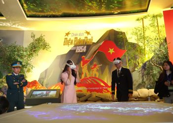 [VNA What] Cùng Vietnam Airlines trải nghiệm Triển lãm Quốc phòng Quốc tế Việt Nam 2024.