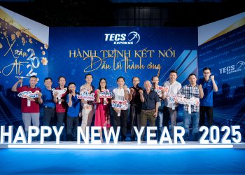 Lễ Tổng kết 2024 của TECS: “Hành trình kết nối – Dẫn lối thành công”