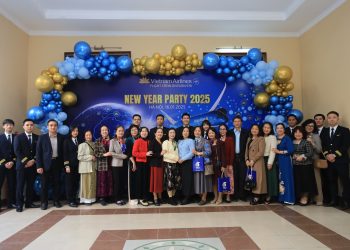 Đoàn bay 919 tổ chức gặp mặt CBNV và phi công hưu trí nhân dịp năm mới