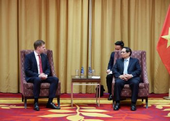 Thủ tướng khuyến khích tập đoàn hàng không Ba Lan mở lại đường bay tới Việt Nam