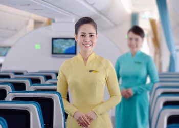 [Thanh âm tự hào Vietnam Airlines] Sen Vàng toả sáng, duyên dáng áo dài