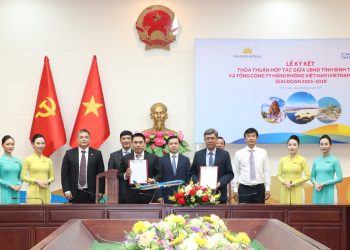 Vietnam Airlines “bắt tay” cùng Bình Thuận thúc đẩy du lịch