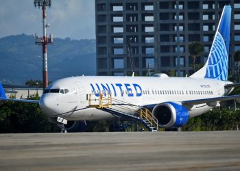 Aviation News 11/3: United Airlines lắp đặt Starlink trên máy bay khu vực