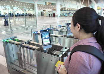 [VNA How] Hướng dẫn bay không giấy tờ với VNeID