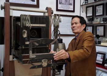 Những chiếc máy ảnh kể chuyện lịch sử