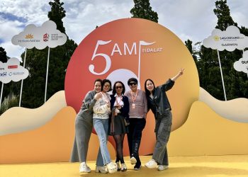 [Vietnam Airlines trong tôi là…] Hành trình của tự hào và khát vọng