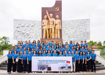 Tiếp viên hàng không với khát vọng tự hào trở thành đại sứ của Vietnam Airlines