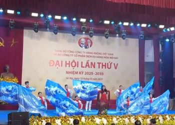 [Thanh âm tự hào Vietnam Airlines] Vạn dặm sen vàng