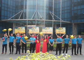 Chào cờ Tháng 05/2025: Hành động đột phá và quyết tâm hướng đến những cột mốc lịch sử mới