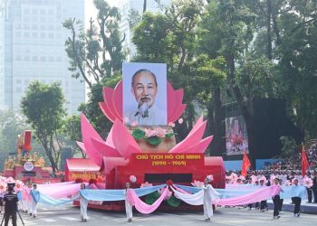 Tổng Bí thư Tô Lâm: Bác vẫn cùng chúng cháu hành quân