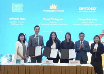 Tổng cục Du lịch Singapore, Vietnam Airlines và Tập đoàn Sentosa Development Corporation ký kết Biên bản ghi nhớ hợp tác (MOU)