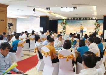 Hơn 100 Lãnh đạo đơn vị của Vietnam Airlines tham dự Hội thảo đào tạo “Xây dựng hình mẫu dịch vụ”