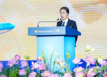 Phi công trẻ Vũ Mai Khanh: “Bay xa nhưng không quên nguồn cội”